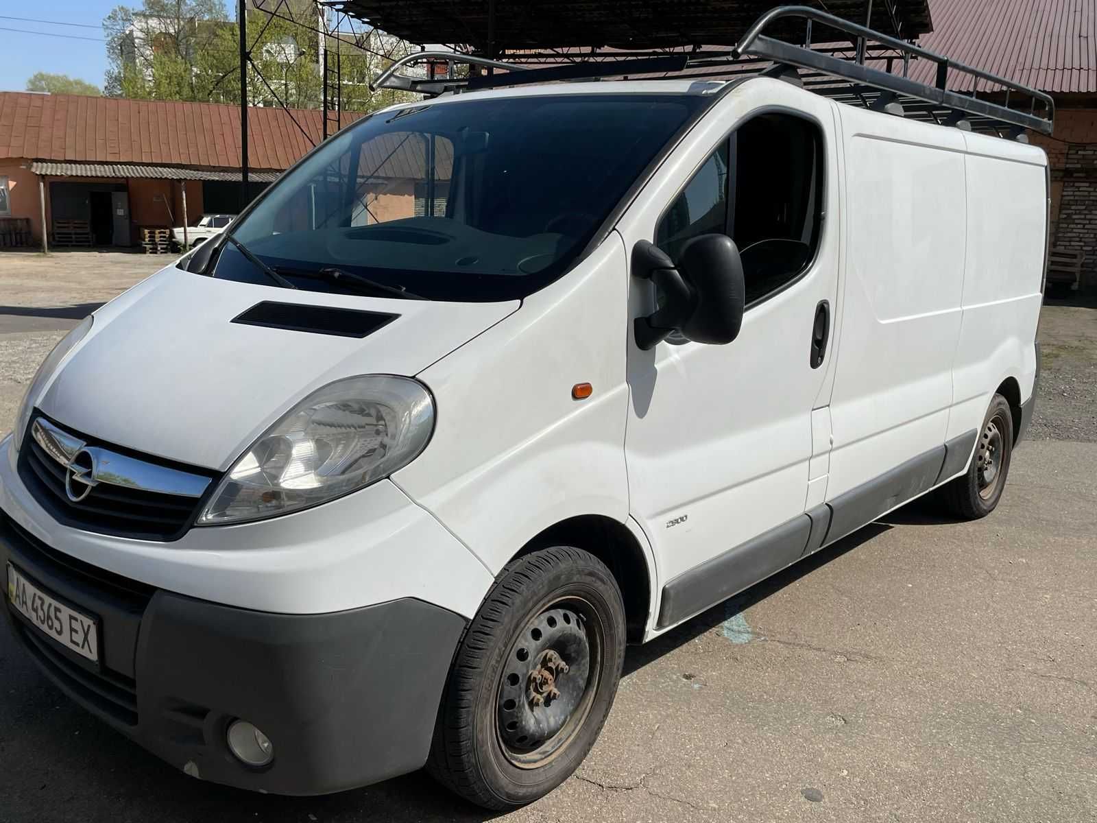 Продам Opel Vivaro