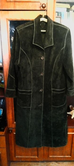 Продам пальто і плащ осінь-весна в гарному стані
