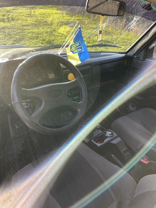 Продам ниву 2016рік