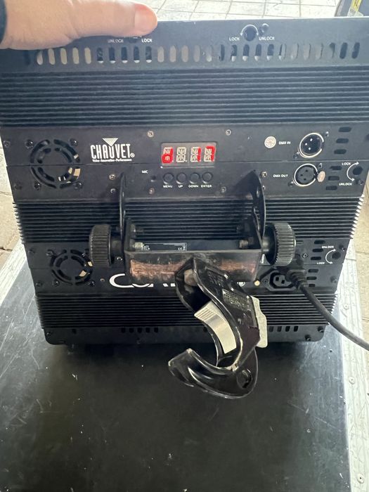 Core chauvet 3x3 com leds avariados