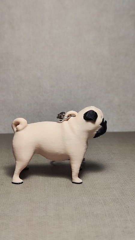 Słodziutki Piesek Mops – Brelok 3D