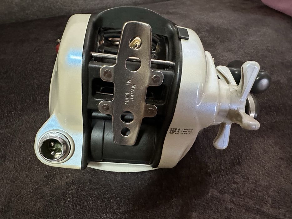 Carreto de pesca elétrico - Daiwa