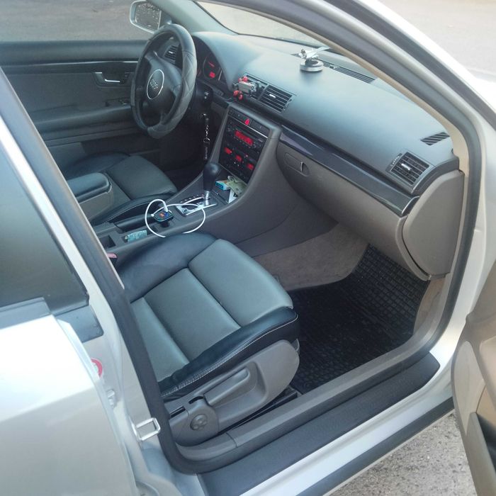 Ауді а4 в хорошому стані