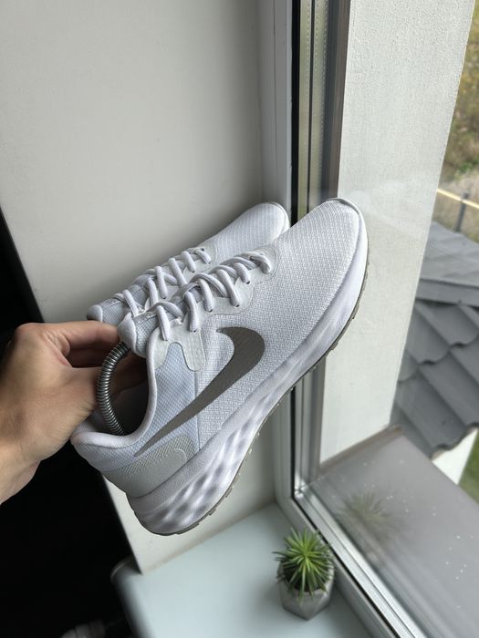 Кросівки Nike Revolution 6 White Platinum