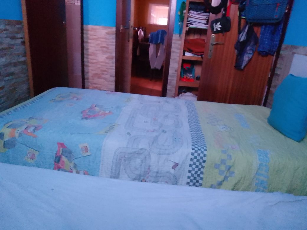 Camas apenas 140€ cada uma vejam a descrição