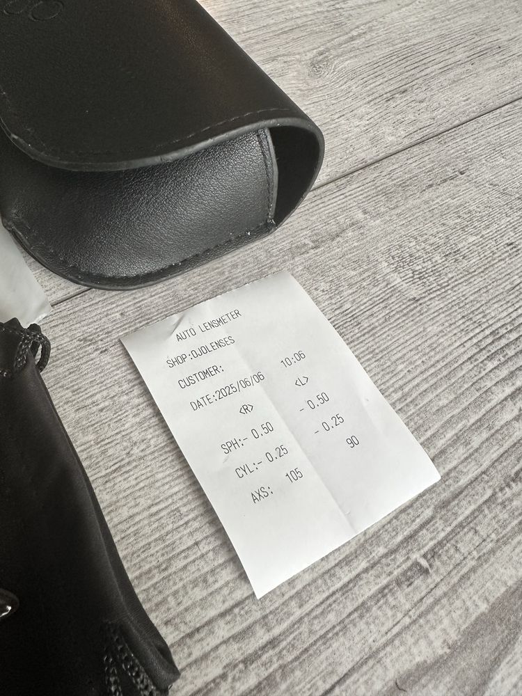 Okulary korekcyjne z nakładkami Ojo lenses
