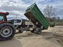 Reboque agricola basculante 15 Ton
