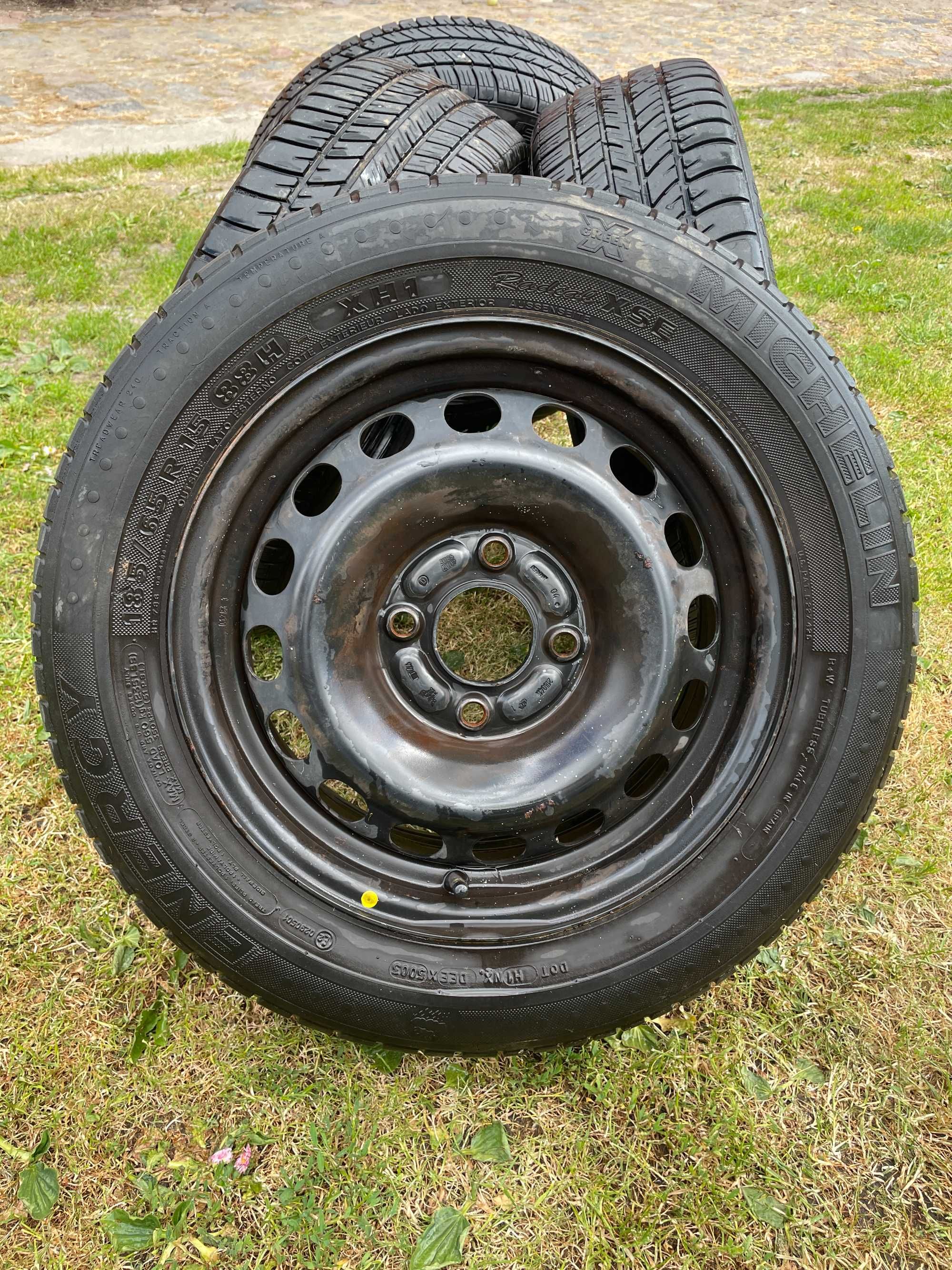 Felgi 4szt. 6Jx15 H2 i opony Michelin 185/60R15 Lato Energy Radial XSE