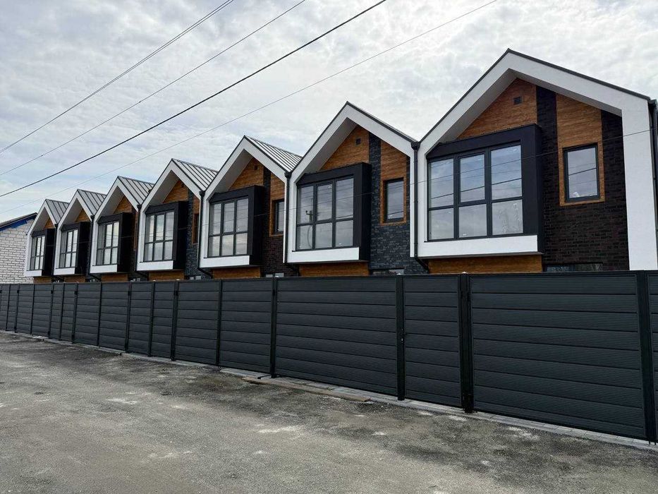 Топ-локація! Таунхаус у Стоянці - зручна логістика до Києва