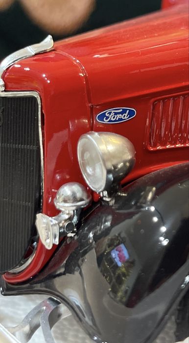 Model kolekcjonerski Ford Pick Up