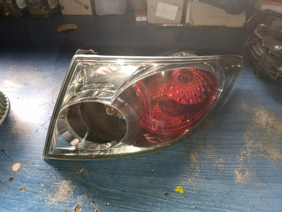 Фары Мазда 6 gg 2004