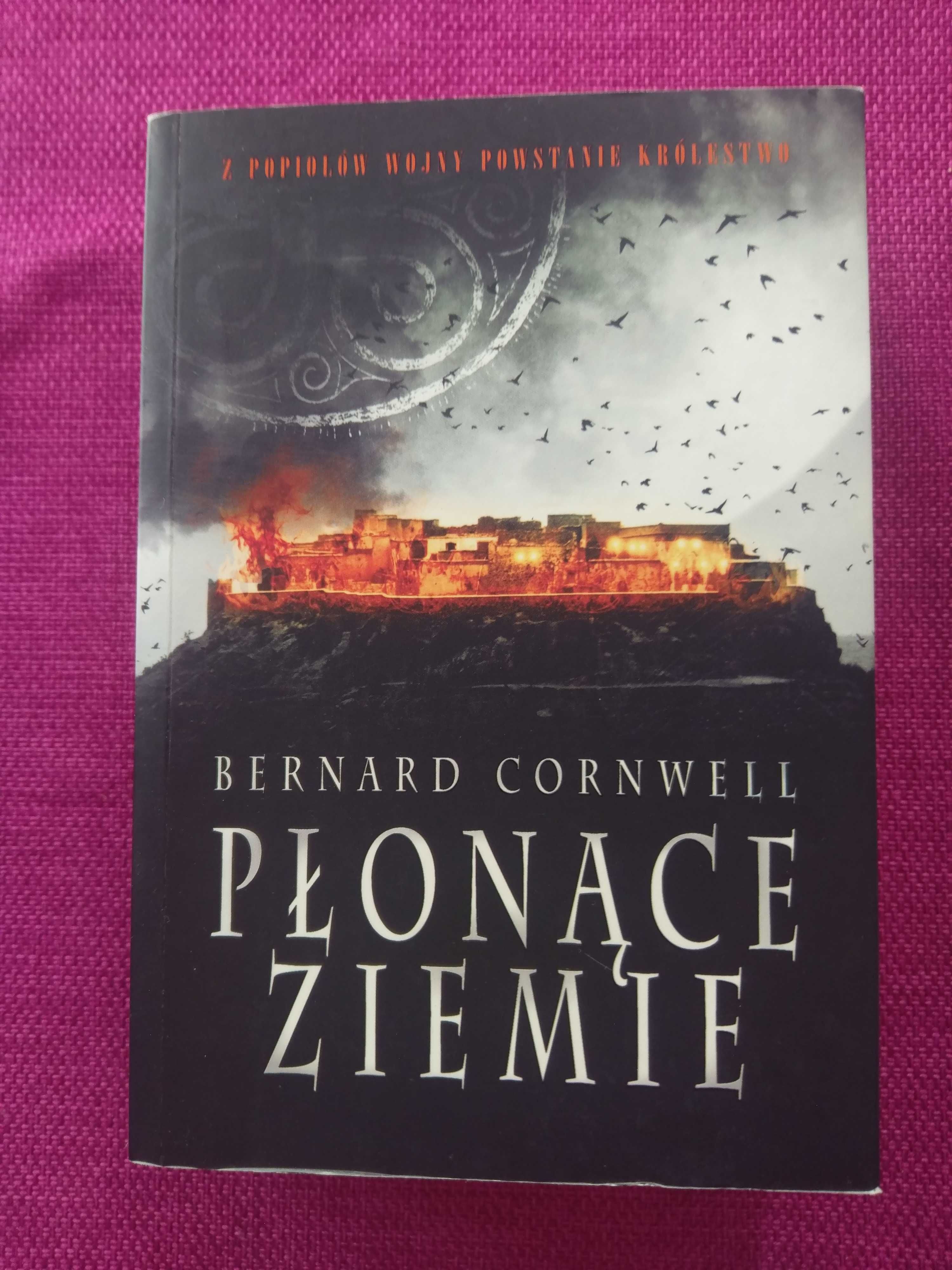 Płonące ziemie - Wojny Wikingów t. V - Bernard Cornwell