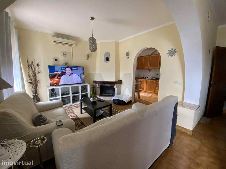 ✨ Apartamento T2 nas Virtudes — Espaço, Conforto e Localização de Exce