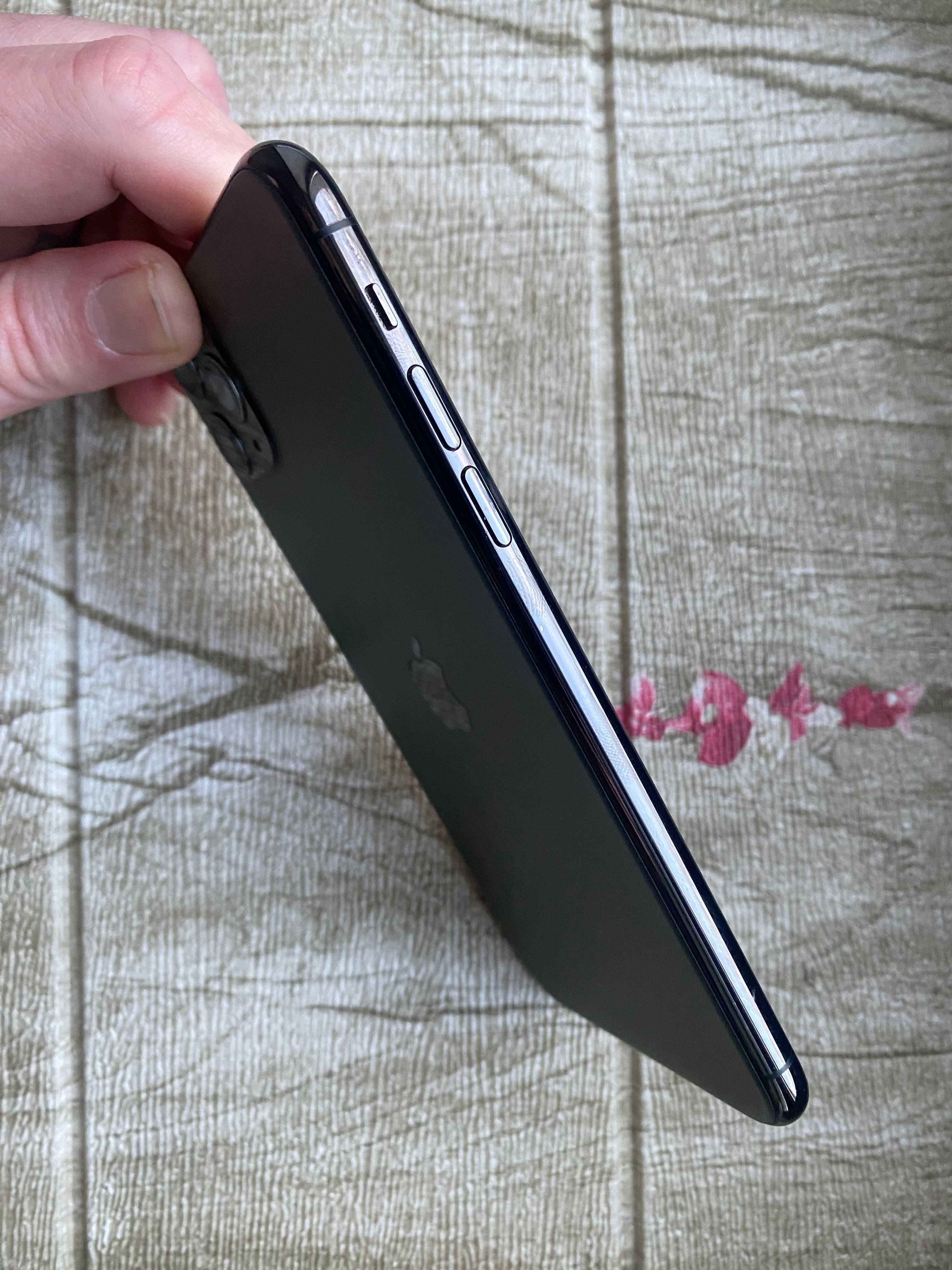 iPhone 11 Pro Max 64 neverlock отличное состояние