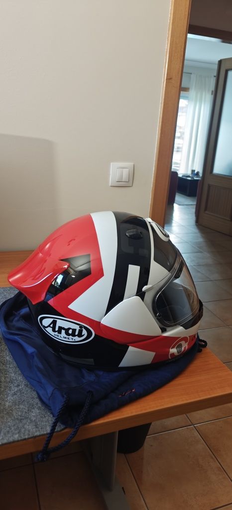 Capacete Arai quantic