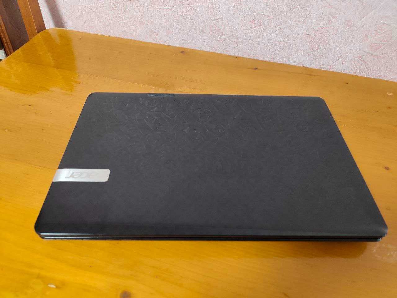 Ноутбук Acer TravelMate P276  з екраном 17,3  дюйми