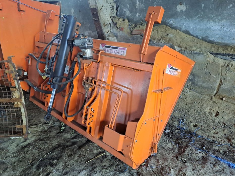 Posypywarka solarka  piaskarka hydrac