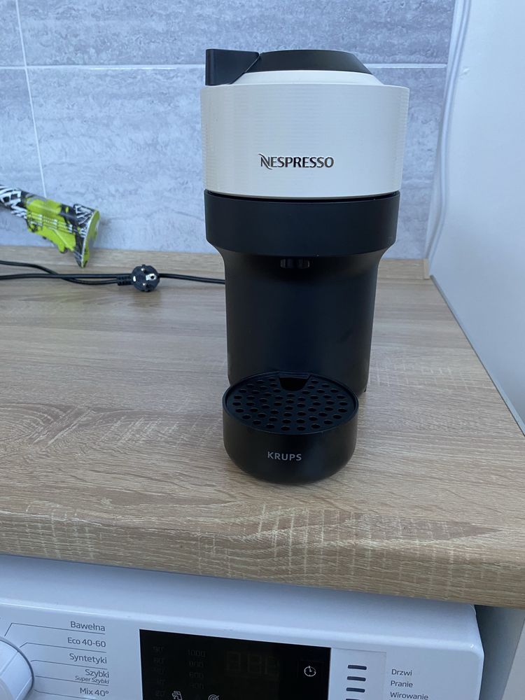 Sprzedam ekspres kapsułkowy Nespresso Pop
