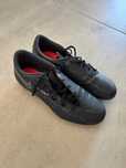 Chuteira Nike Phantom 42 calca pequeno 40/41.