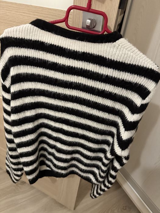 Светр від українського бренду Ivina