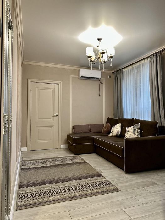 Центр ,VIP-2-х кімнатна ,Новобудова, погодинно, здача 1-3 місяці також