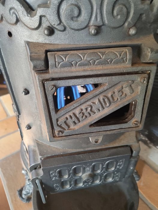 Kominek gazowy,koza żeliwna retro.