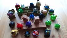 Angry Birds- zabawka, dwa komplety