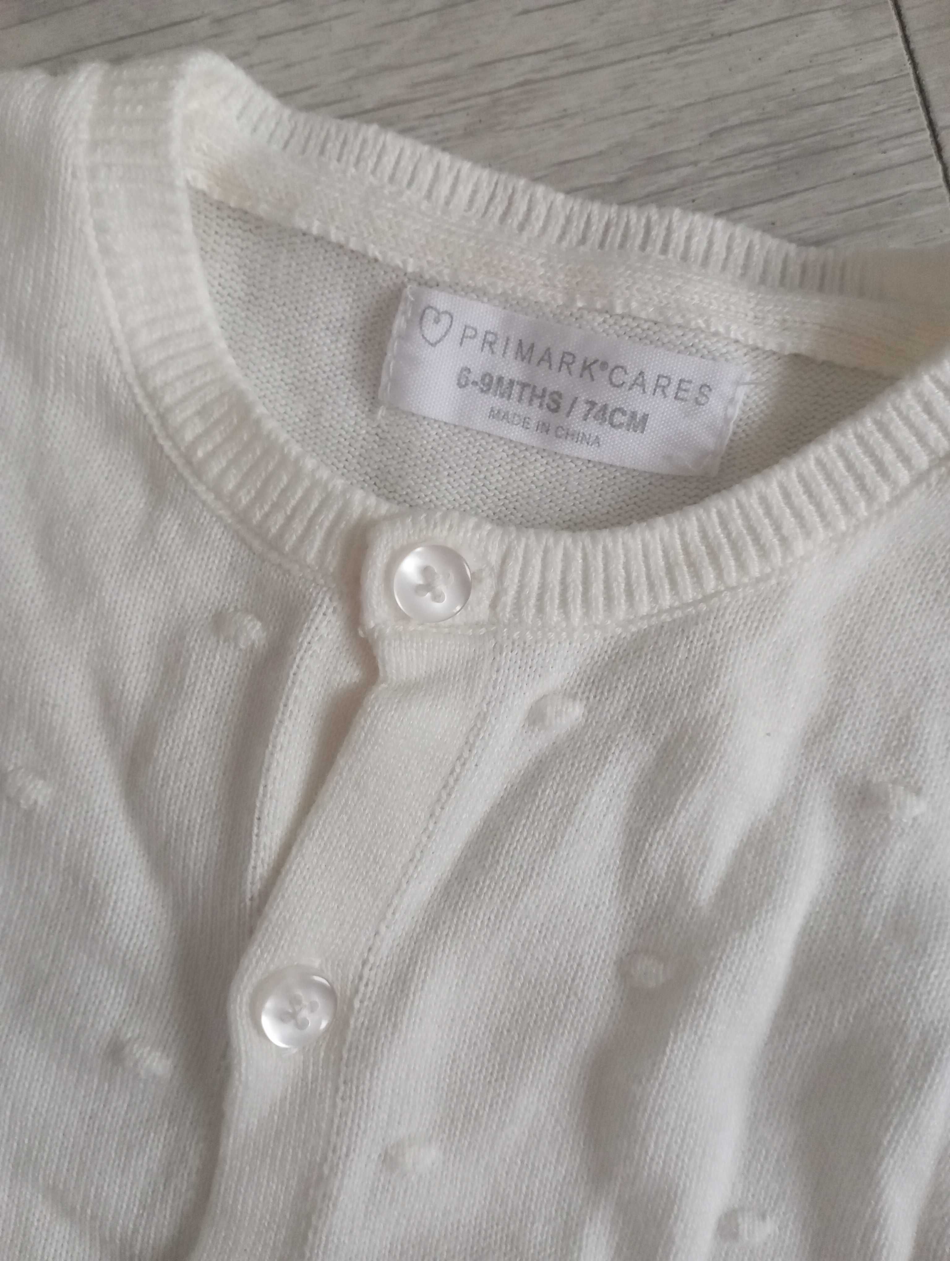 Kremowy sweterek rozpinany Primark r.74