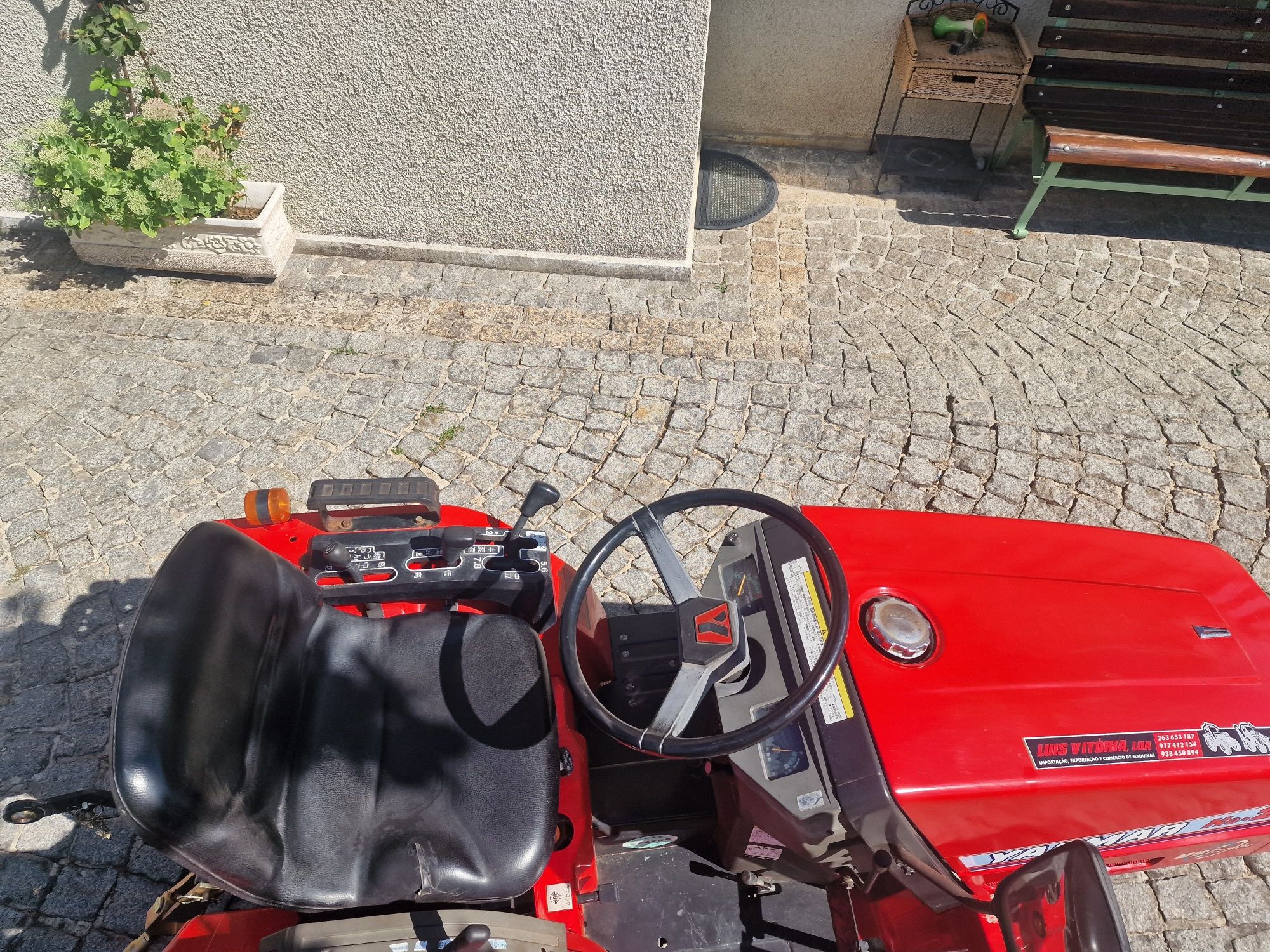 Mini Trator todo em muito bom estado