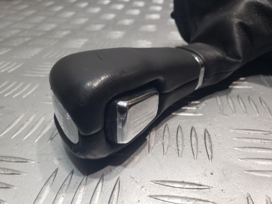 Ручка рычага коробки передач DE9Z7213AB Lincoln MKS разборка