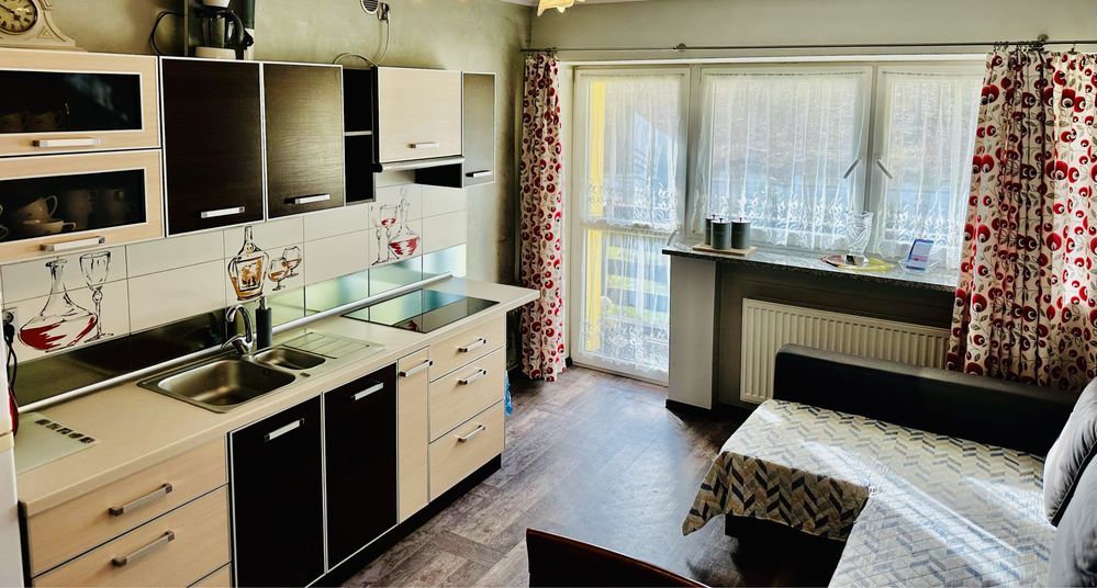 Do 7 osob. Apartament nad Kamienczykiem II do 7 osób. 70 mkw.
