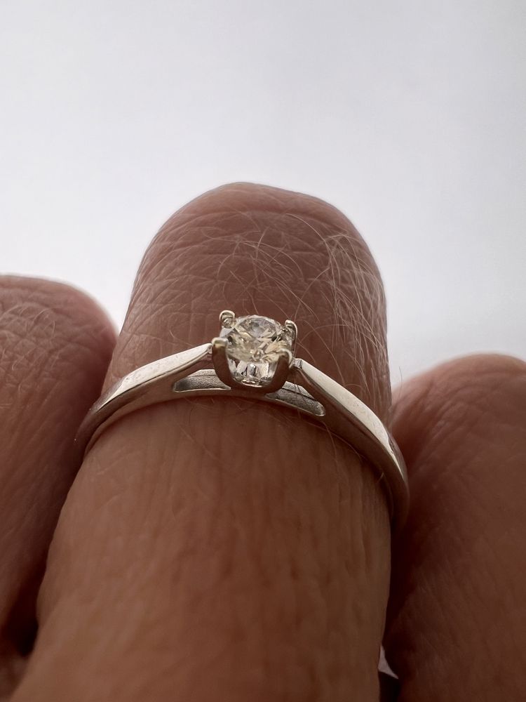 Золотое кольцо с бриллиантом размер 16,5 белое золото 585 проба