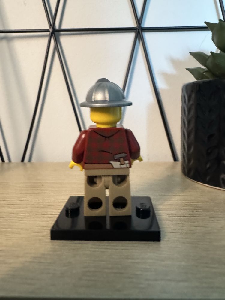 Lego Miner minifigure
