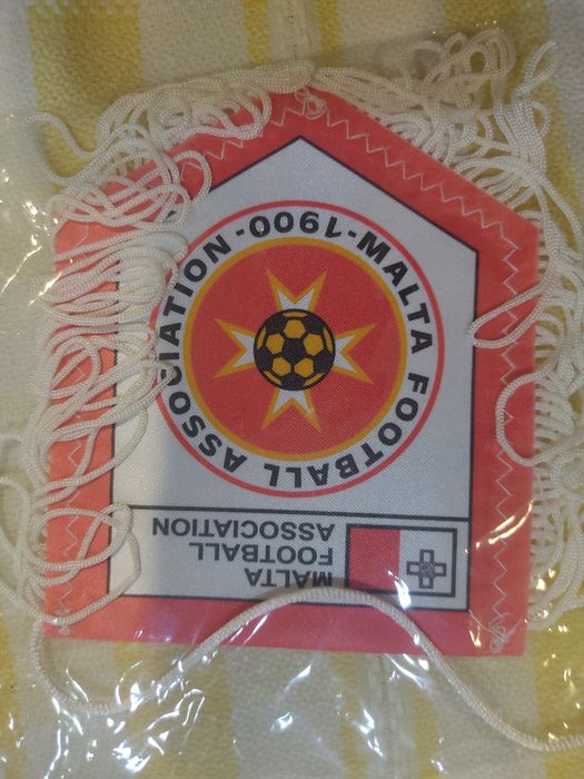 Galhardetes federação de futebol de Malta Eslováquia Alemanha