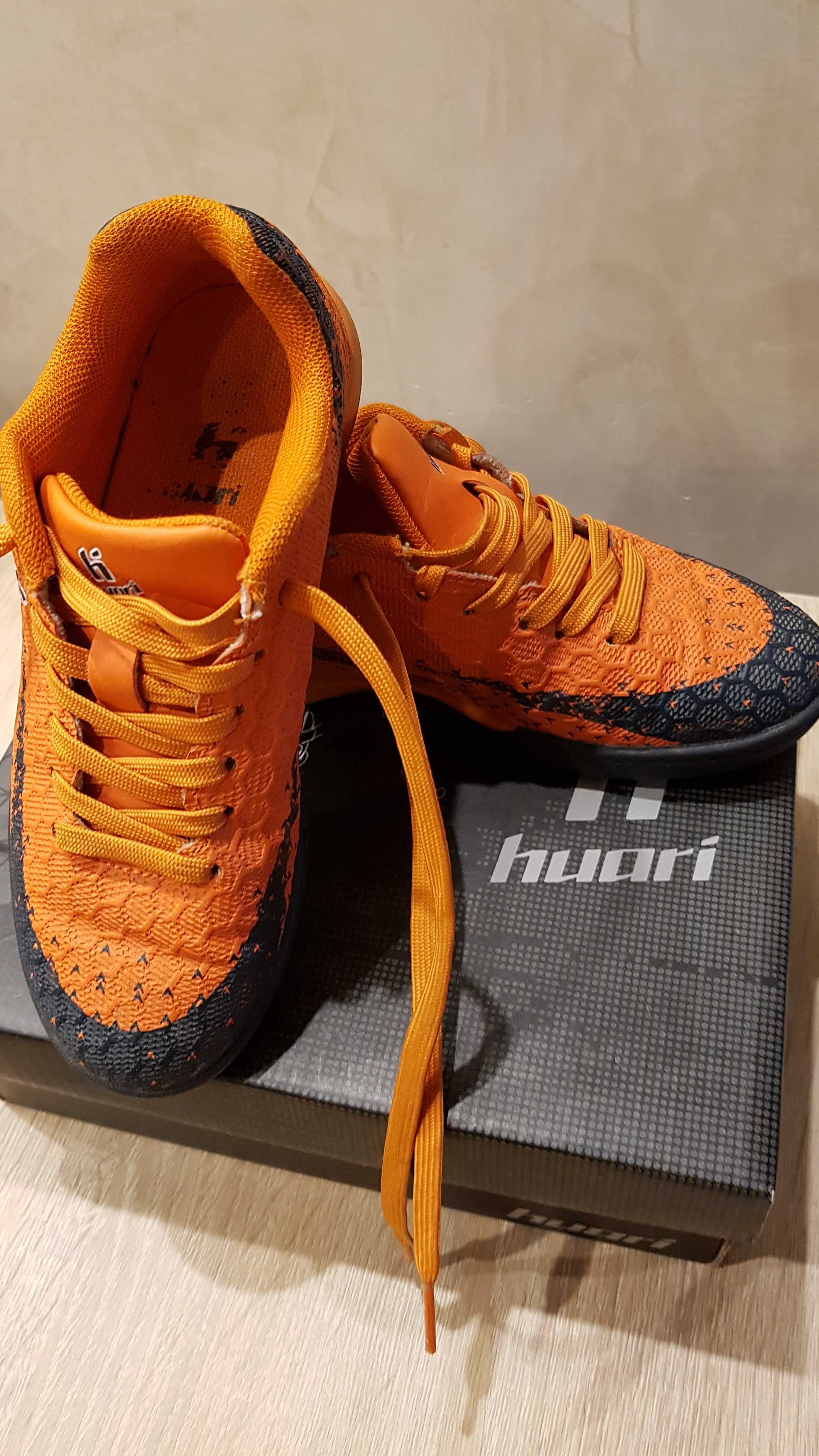 HUARI buty sportowe rozmiar 30