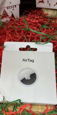 AirTag Apple трекер