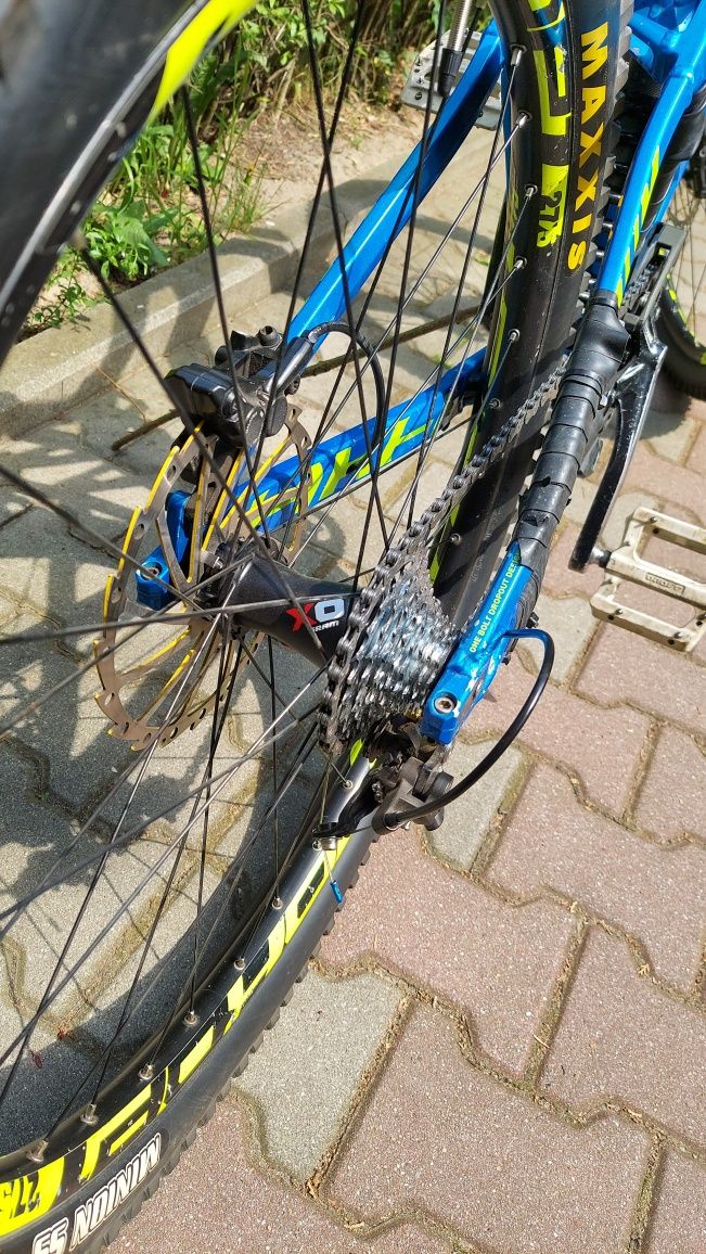 Mondraker summum 27.5 downhill enduro roz. M