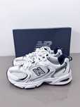 buty NewBalance530WhiteSilverNavy R.38