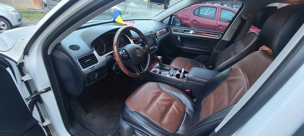 Продам Toureg 2012 3.0 TDI