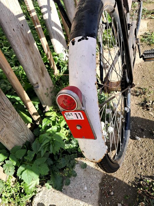 Stary szwajcarski rower wojskowy