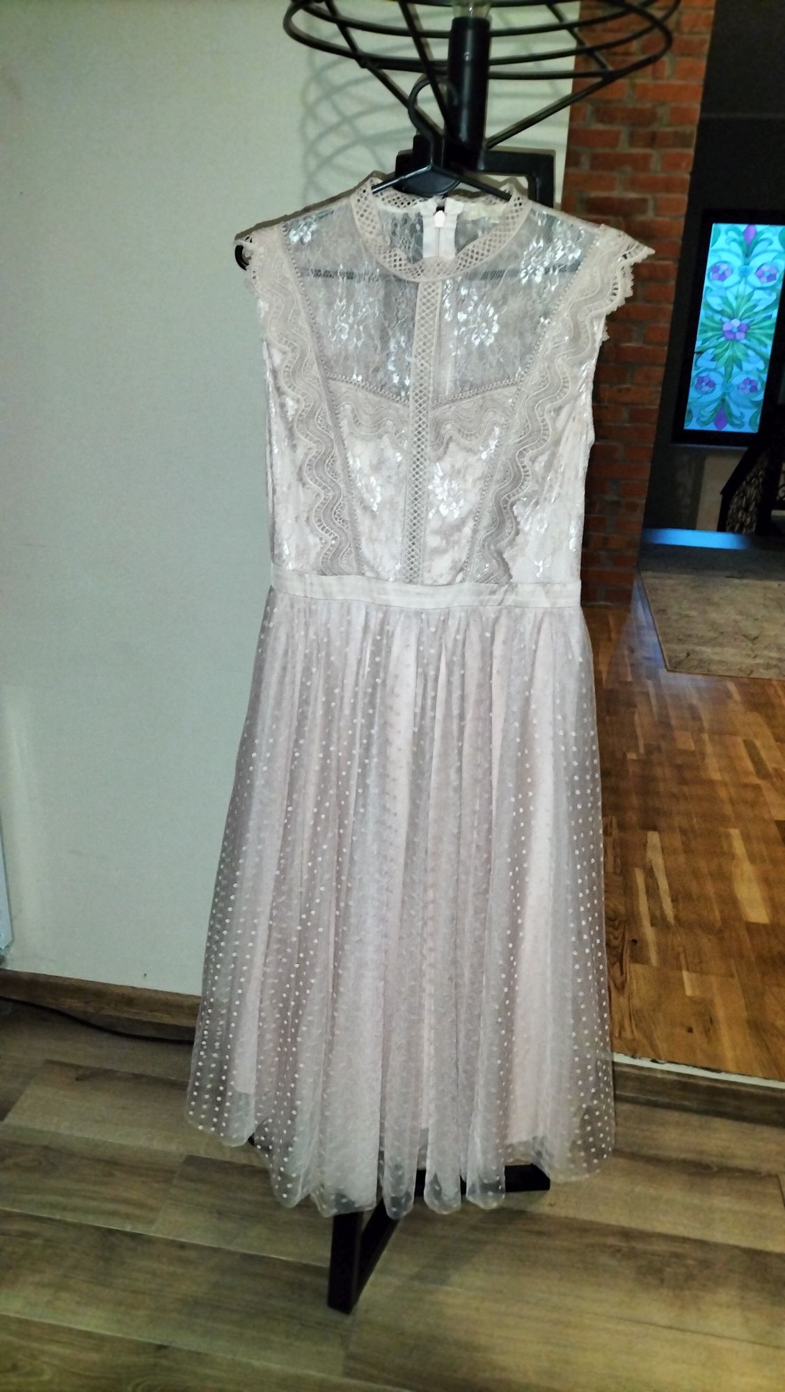 Sukienka koktajlowa tiulowa beż L koronkowa butik CH Chi London