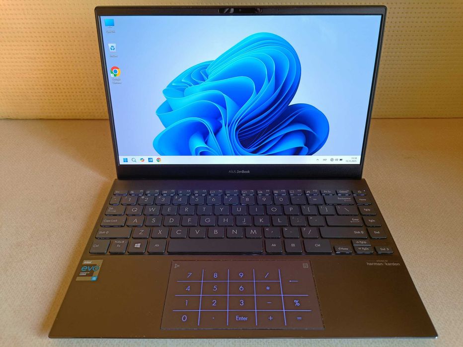 Asus ZenBook UX325EA OLED 13.3" i5-1135G7/8Гб/SSD256