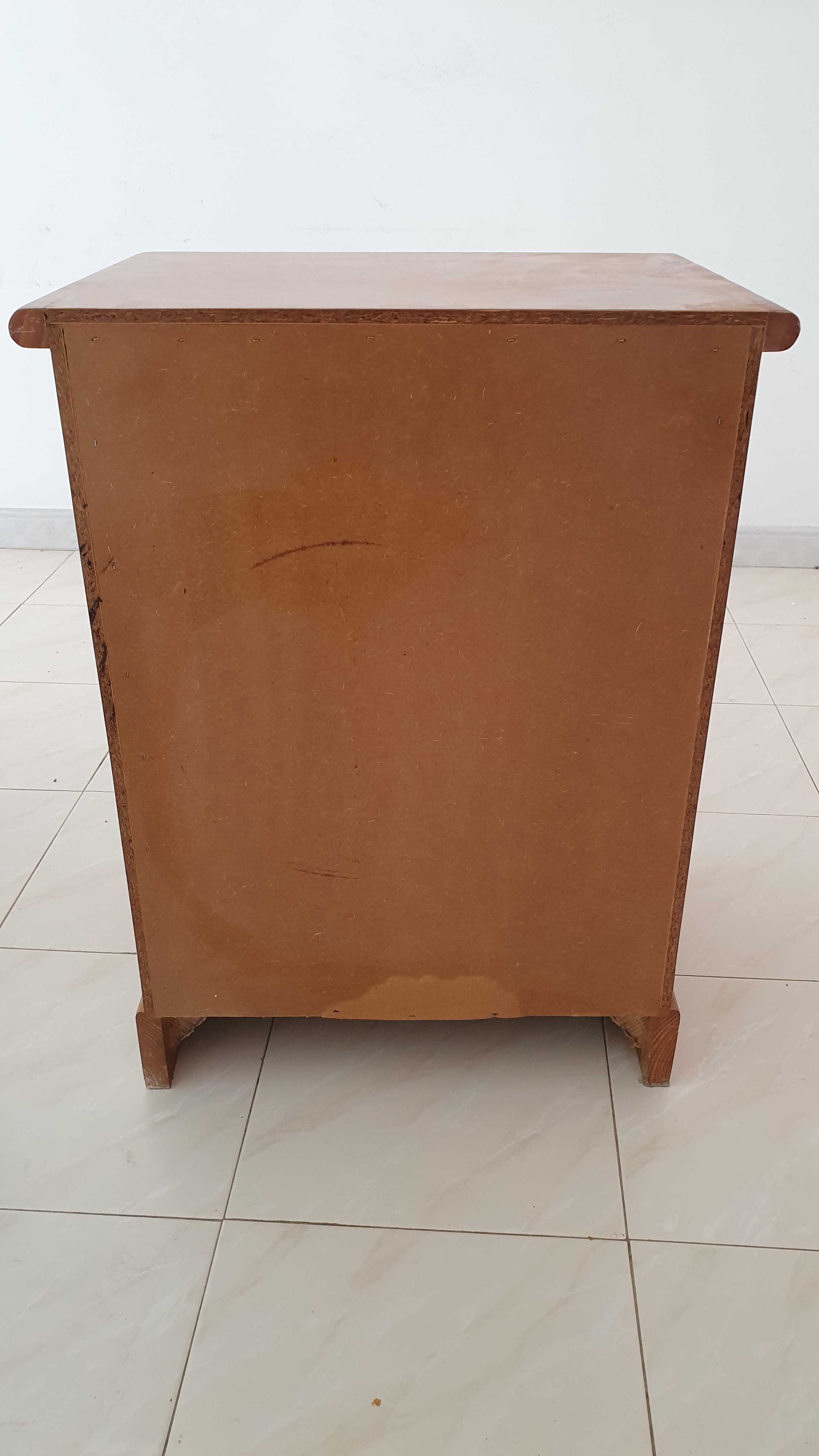 Mesa de Cabeceira