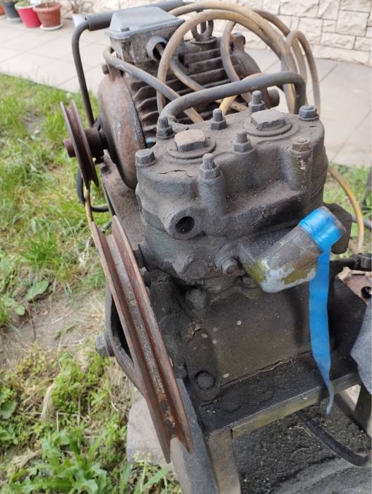 Повітряний компресор