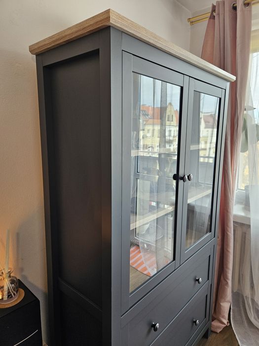 Witryna Bocage z Black Red White