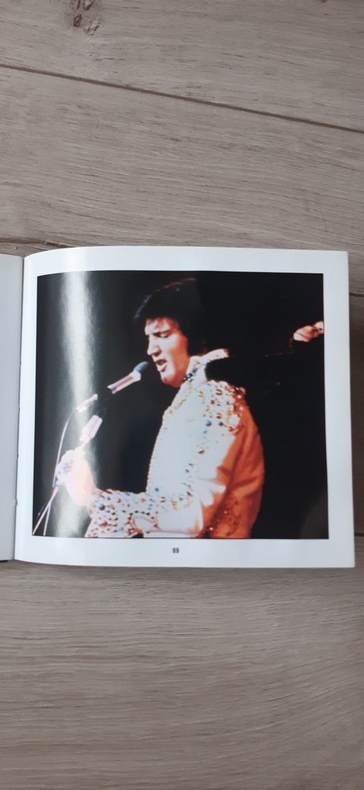 Elvis Presley Transmissions Digibook + cd