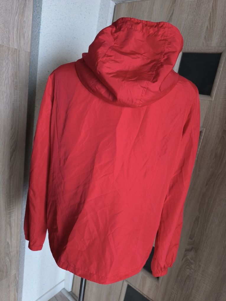 Kurtka wiatrówka firmy Top Secret w 42/44 piękna czerwień. Zapraszam