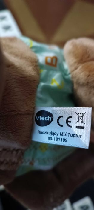 Raczkujący miś tuptuś V-tech