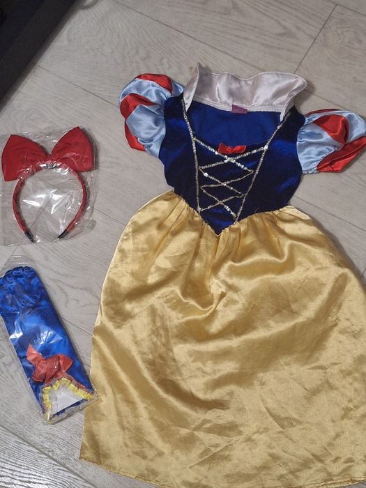 Strój 98/104 królewna Śnieżka przebranie księżniczka
