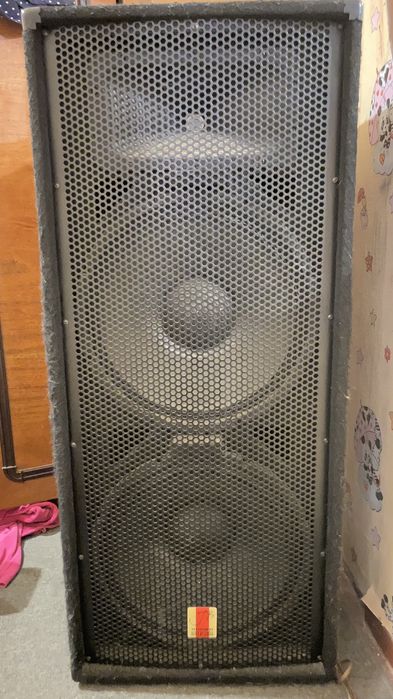 Продам колонки JB (Канада)